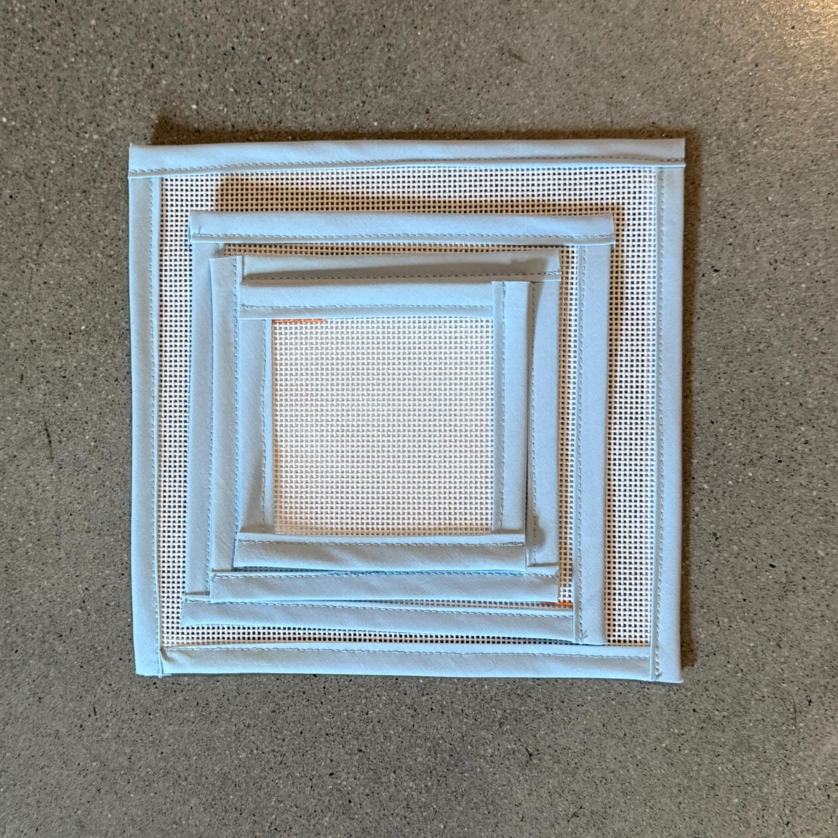 18 Mesh Canvas with Light Blue Binding